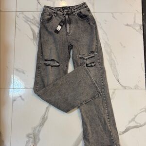 Fashion Nova NWT Charcoal Ripped Jeans